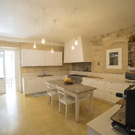 Masseria Dell'usignolo * Martano