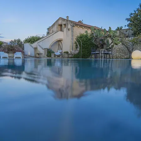 Masseria Dell'usignolo Martano